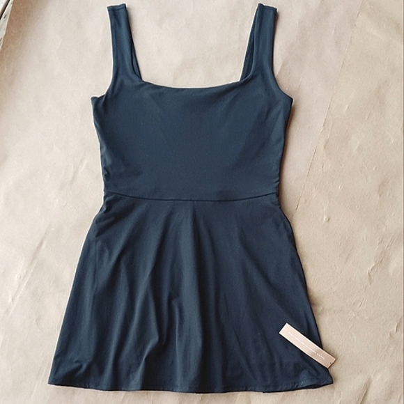 NWT Reformation Amy Ecostretch Fit Flare Tank Dress sz Large Black - Picture 1 of 5